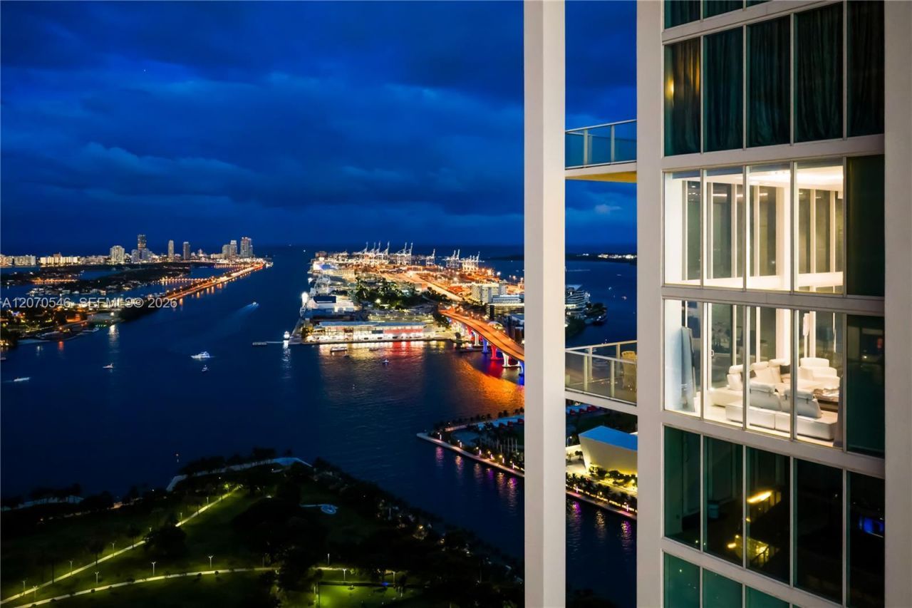 1040 Biscayne Blvd , Unit 4403, Miami, FL 33132 Photo