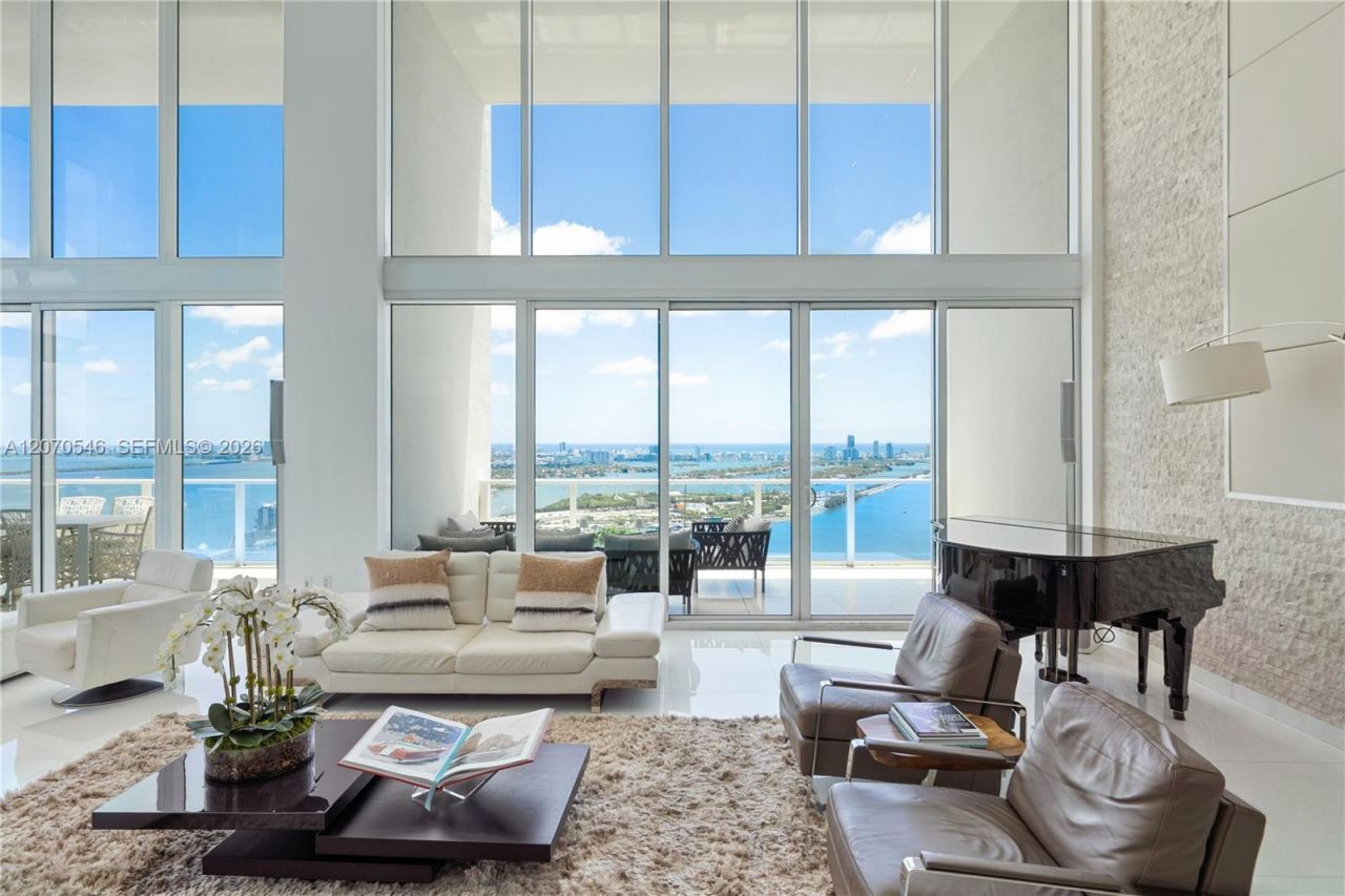 1040 Biscayne Blvd , Unit 4403, Miami, FL 33132 Photo