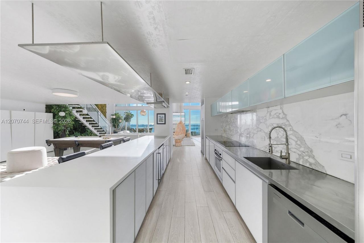 1040 Biscayne Blvd , Unit 4602, Miami, FL 33132 Photo