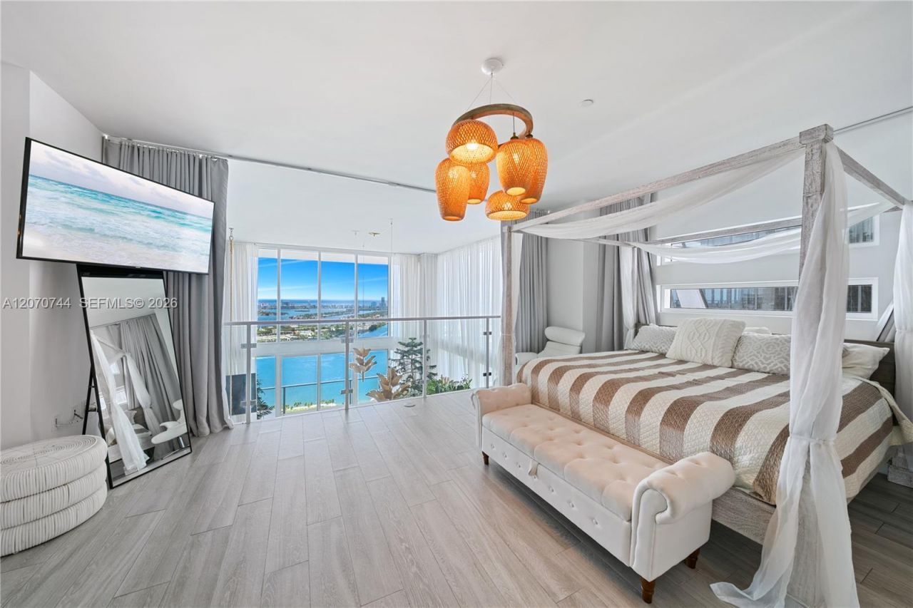 1040 Biscayne Blvd , Unit 4602, Miami, FL 33132 Photo