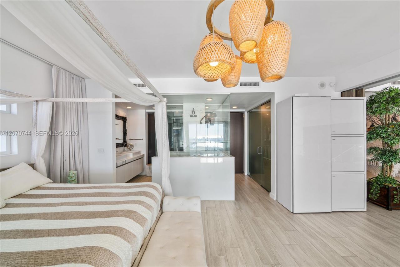 1040 Biscayne Blvd , Unit 4602, Miami, FL 33132 Photo
