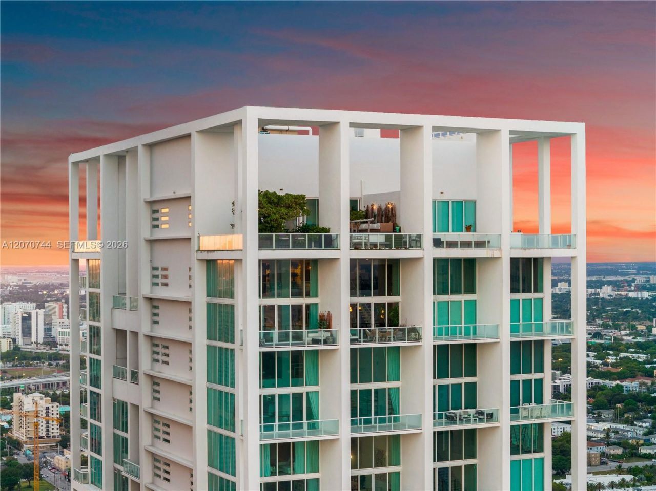 1040 Biscayne Blvd , Unit 4602, Miami, FL 33132 Photo