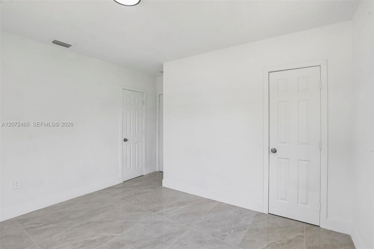 521 NW 189th Ter , Miami Gardens, FL 33169 Photo