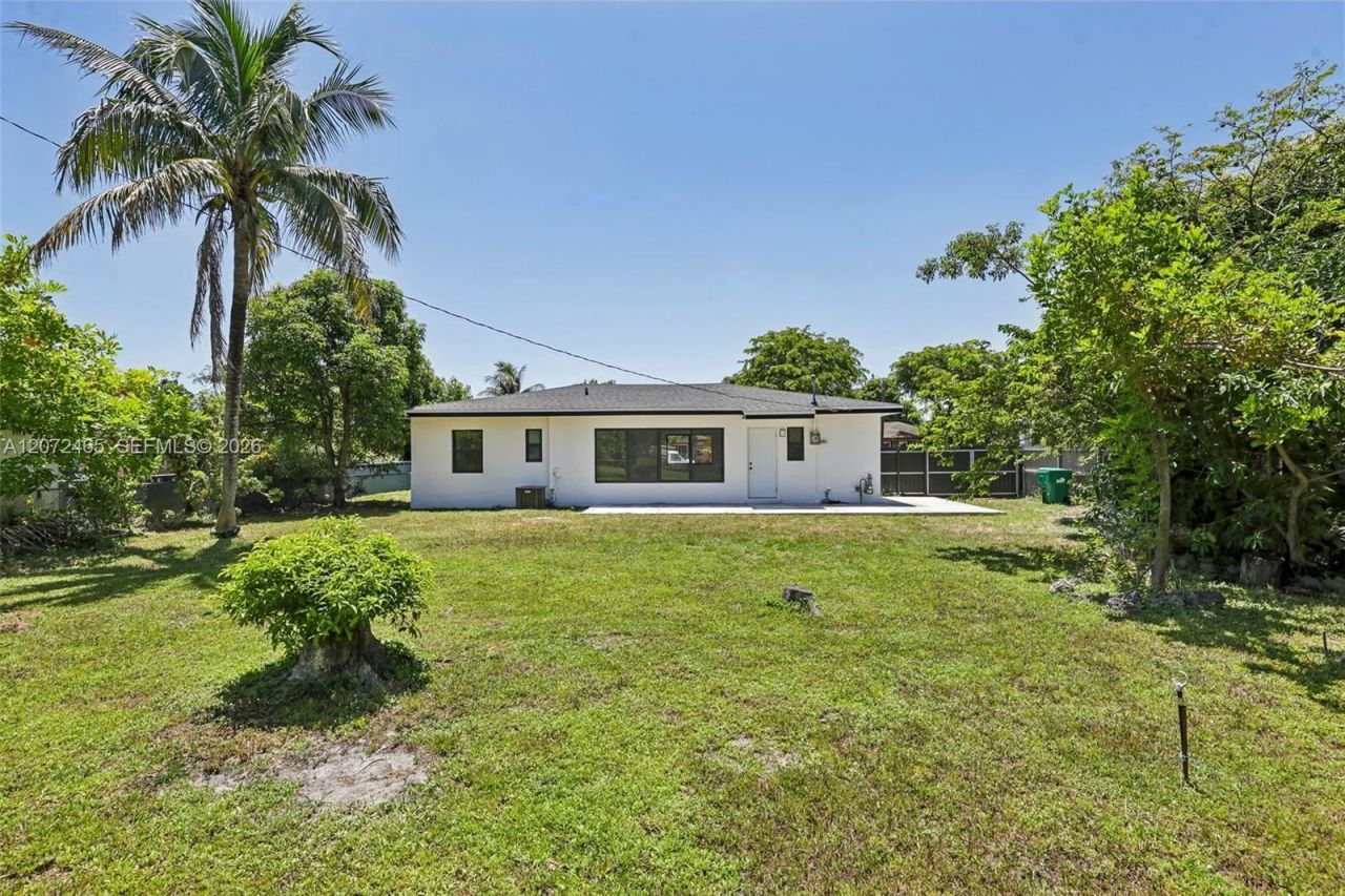 521 NW 189th Ter , Miami Gardens, FL 33169 Photo