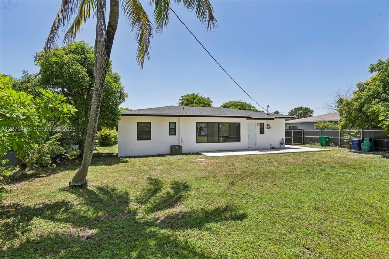521 NW 189th Ter , Miami Gardens, FL 33169 Photo