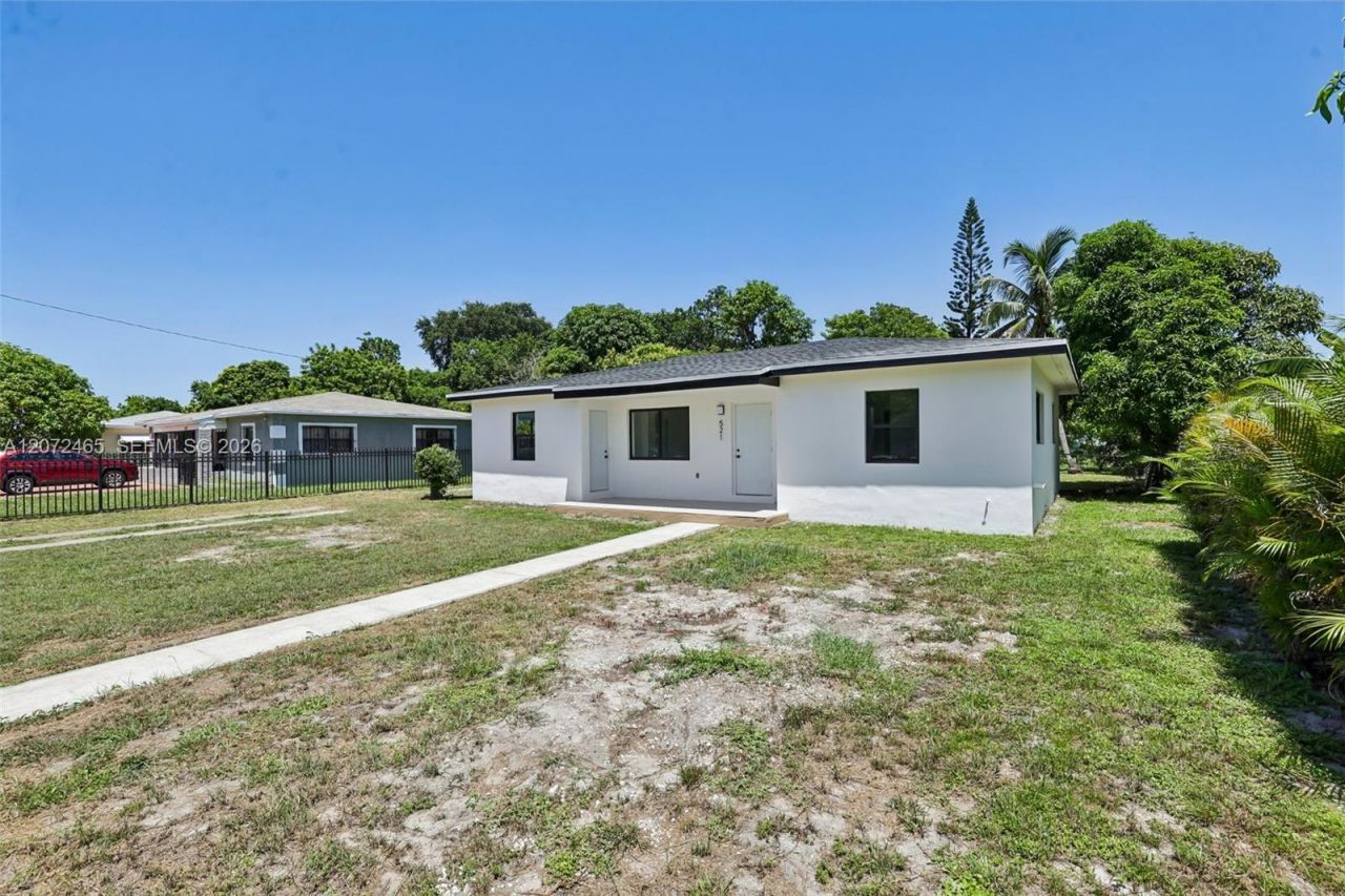 521 NW 189th Ter , Miami Gardens, FL 33169 Photo