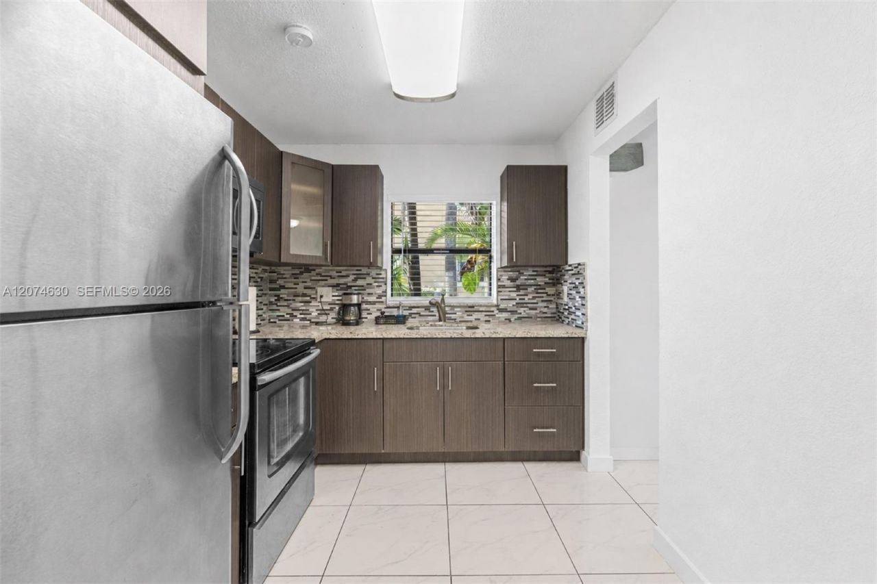 6745 W 26th Dr , Unit 103-4, Hialeah, FL 33016 Photo