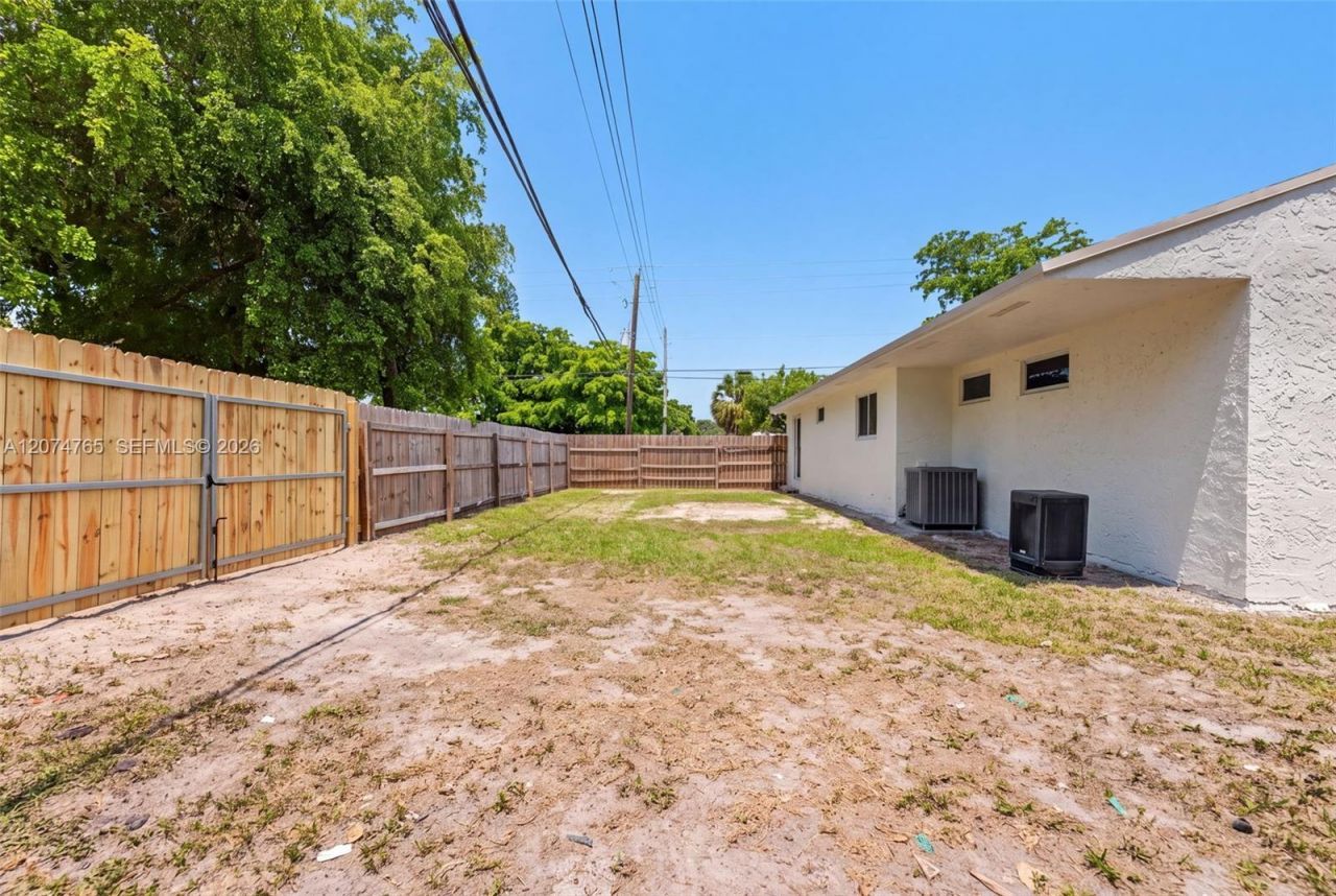 2390 Superior St, Opa Locka, FL 33054 Photo