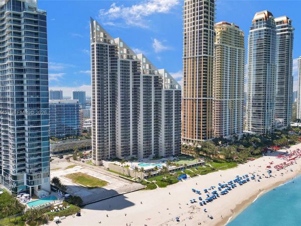 17555 Collins Ave , Unit 802, Sunny Isles Beach, FL 33160