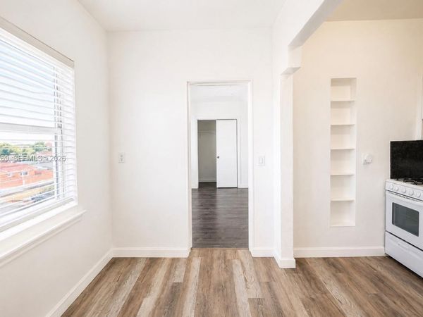 2300 W Flagler St , Unit 18, Miami, FL 33135