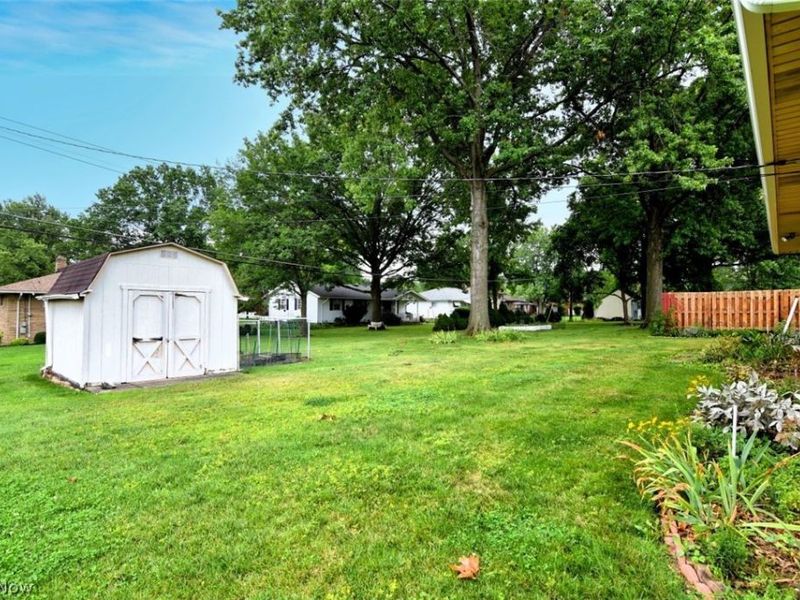 5669 Beacon Hill Drive , Independence, OH 44131 Photo 4