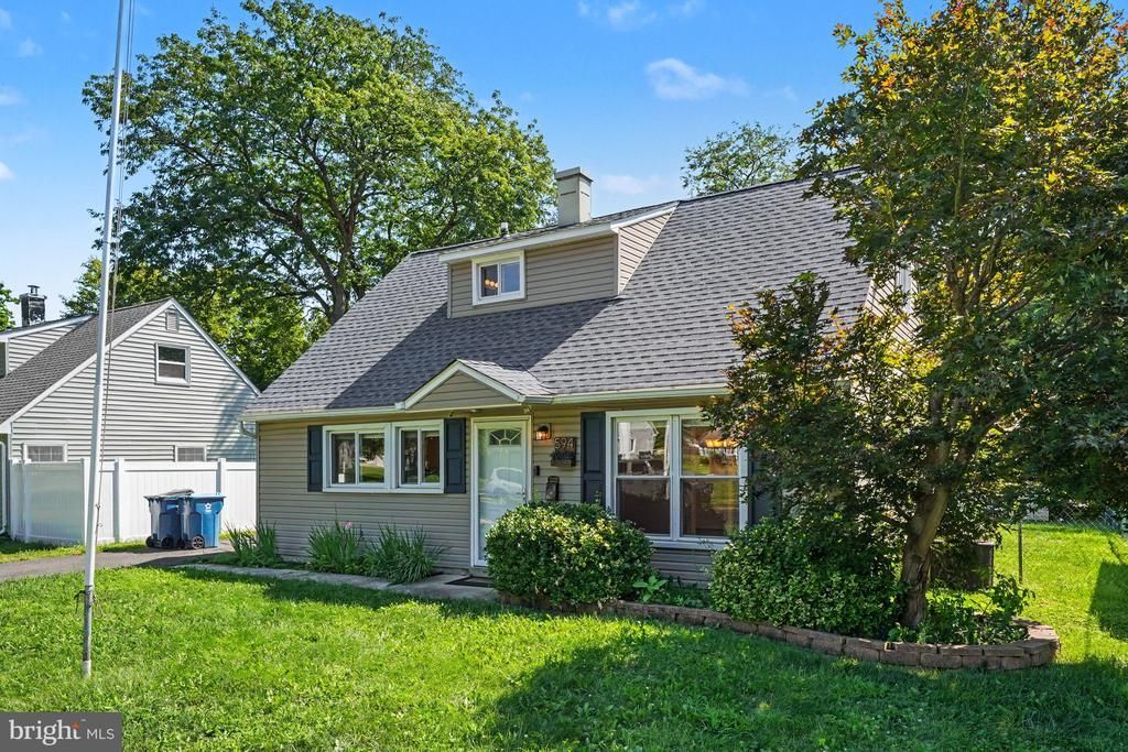 594 ROSEMAR DRIVE , YARDLEY, PA 19067