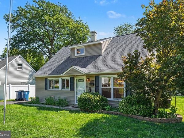 594 ROSEMAR DRIVE , YARDLEY, PA 19067