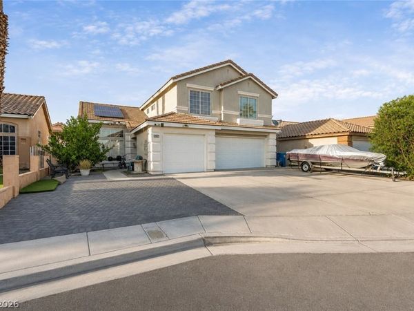 5024 Silhouette Avenue , Las Vegas, NV 89142