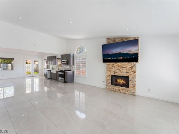 9028 Cypress Point Way , Las Vegas, NV 89117