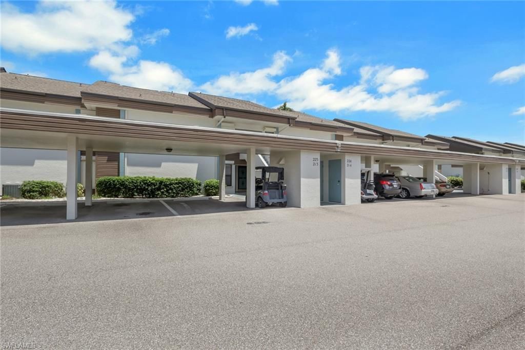 5770 Trailwinds Dr , Unit 213, Fort Myers, FL 33907 Photo