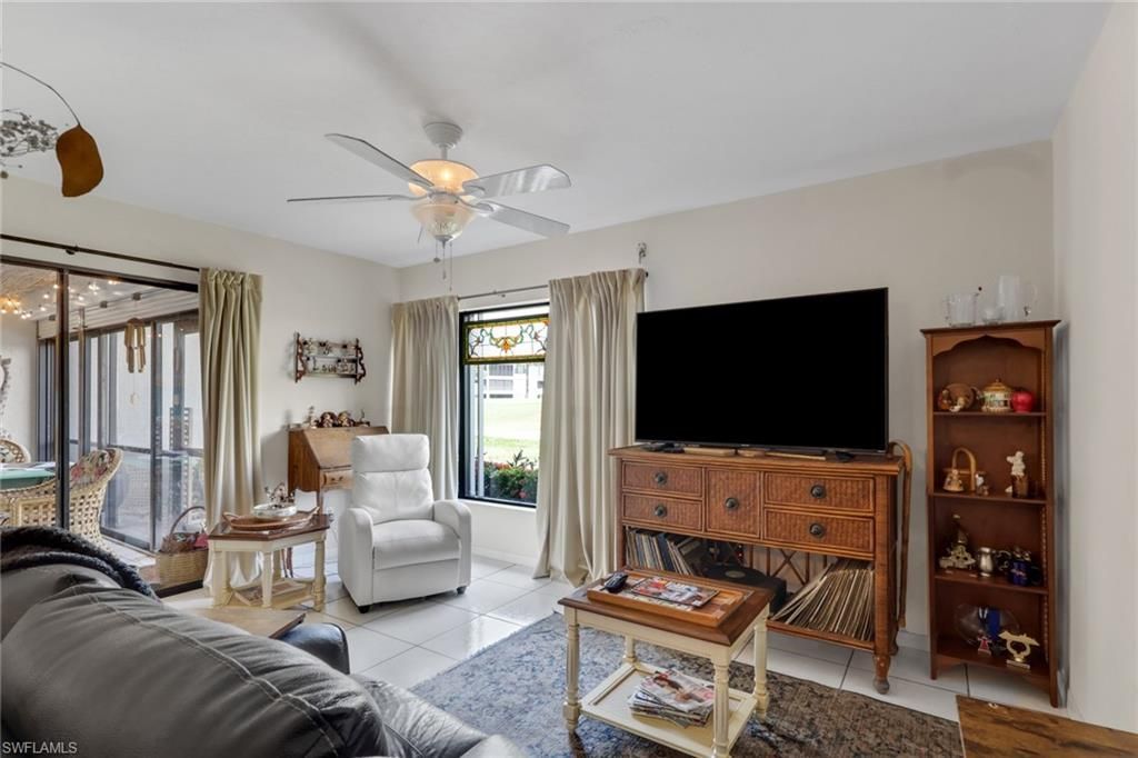 5770 Trailwinds Dr , Unit 213, Fort Myers, FL 33907 Photo