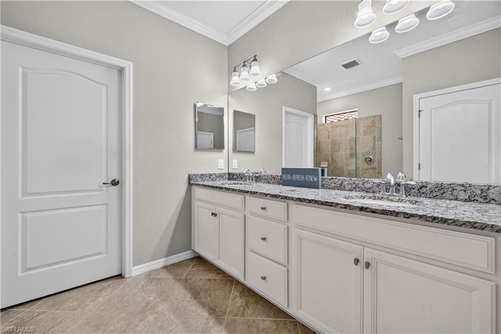 1595 Marton Ct , Naples, FL 34113 Photo