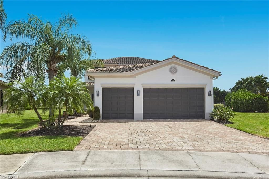 3742 Madeira Ct, Naples, FL 34119 Photo