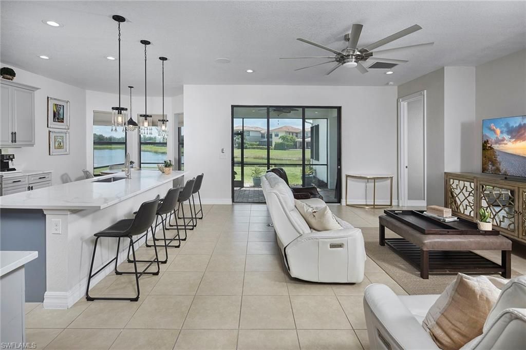 3742 Madeira Ct, Naples, FL 34119 Photo