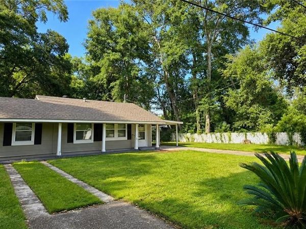 2560 Howell Avenue, Mobile, AL 36606