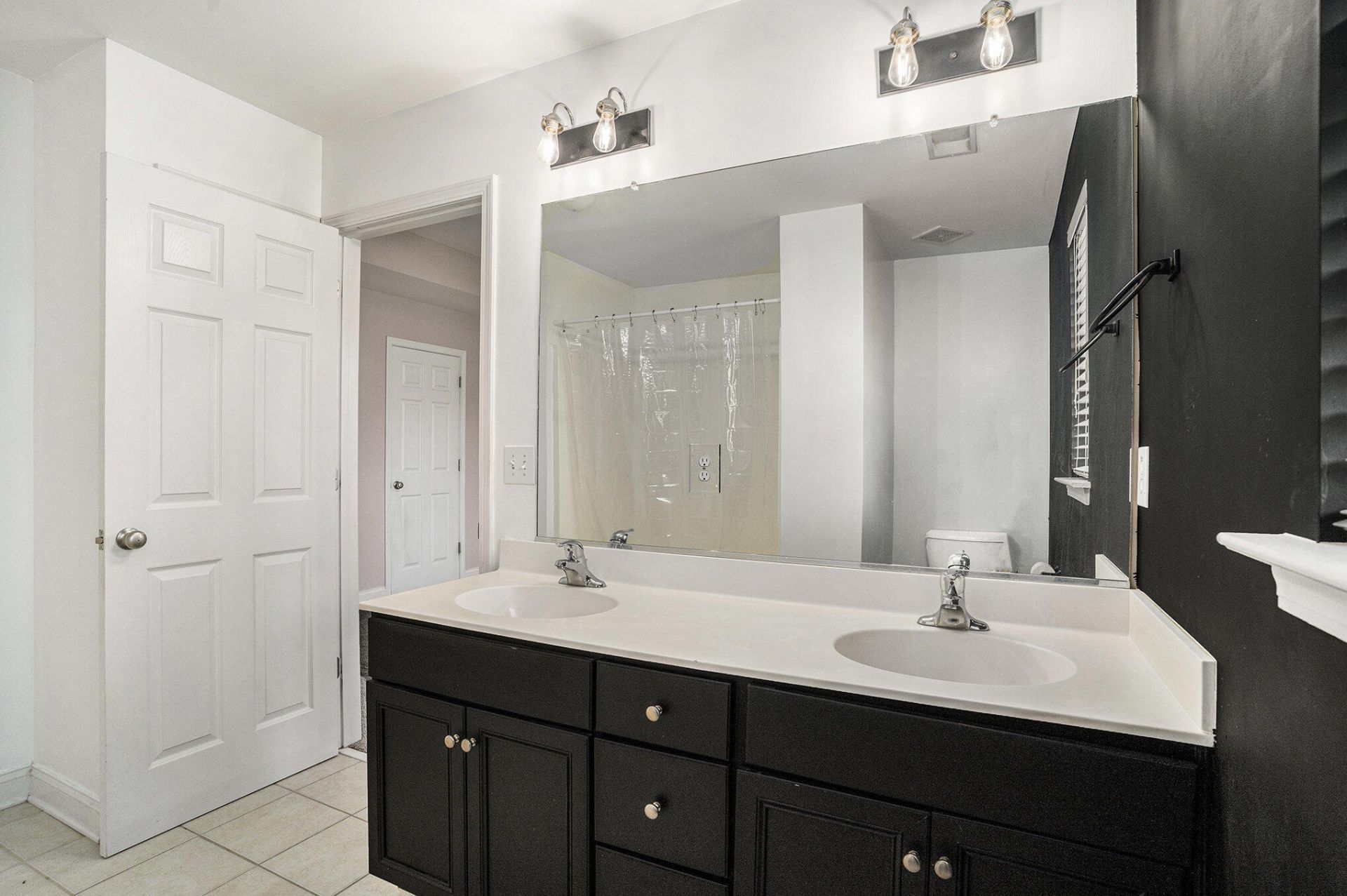 4064 Hartland Street Photo 20