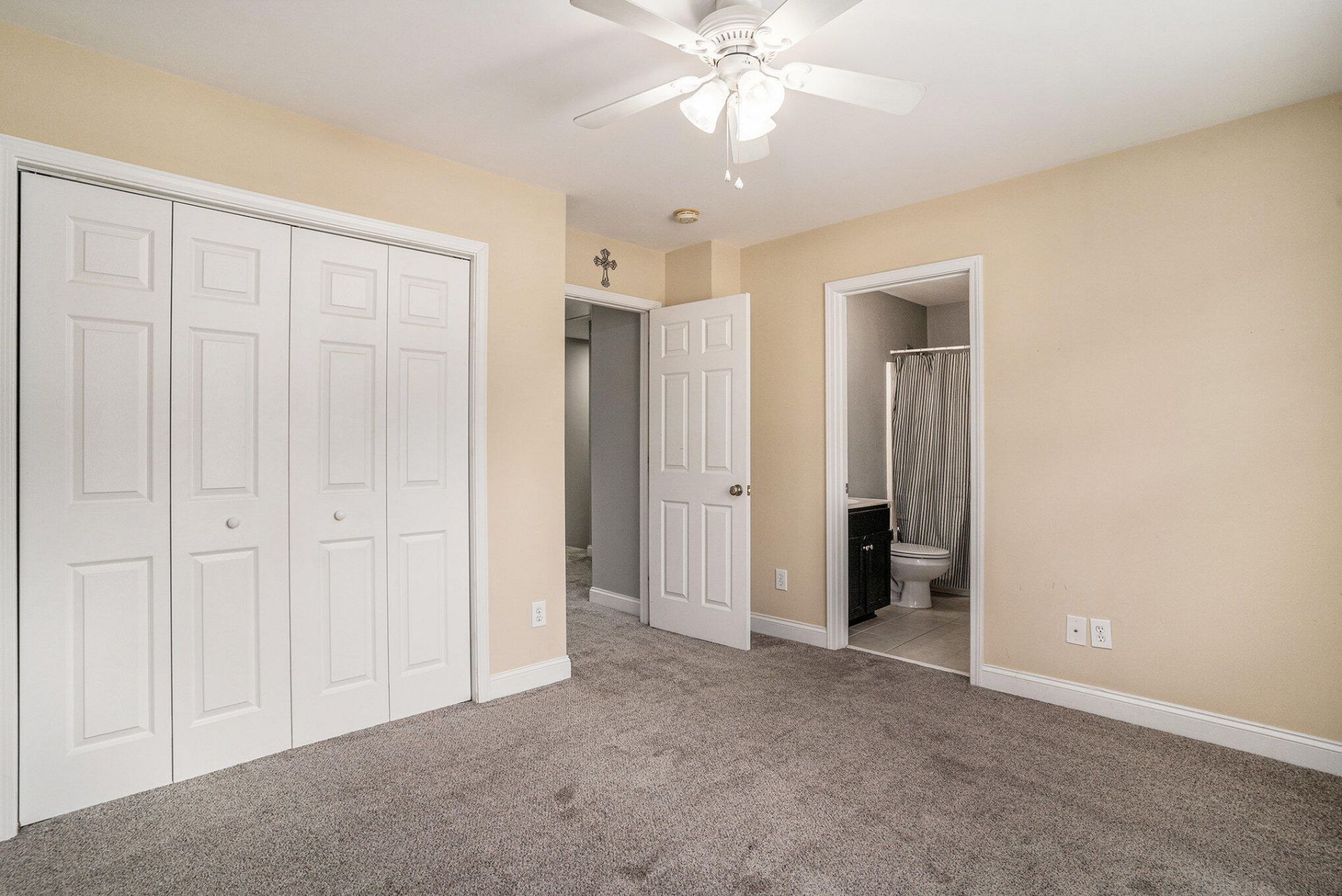 4064 Hartland Street Photo 22