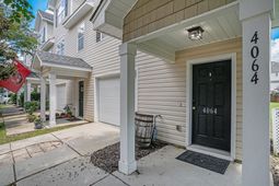 4064 Hartland Street photo 4
