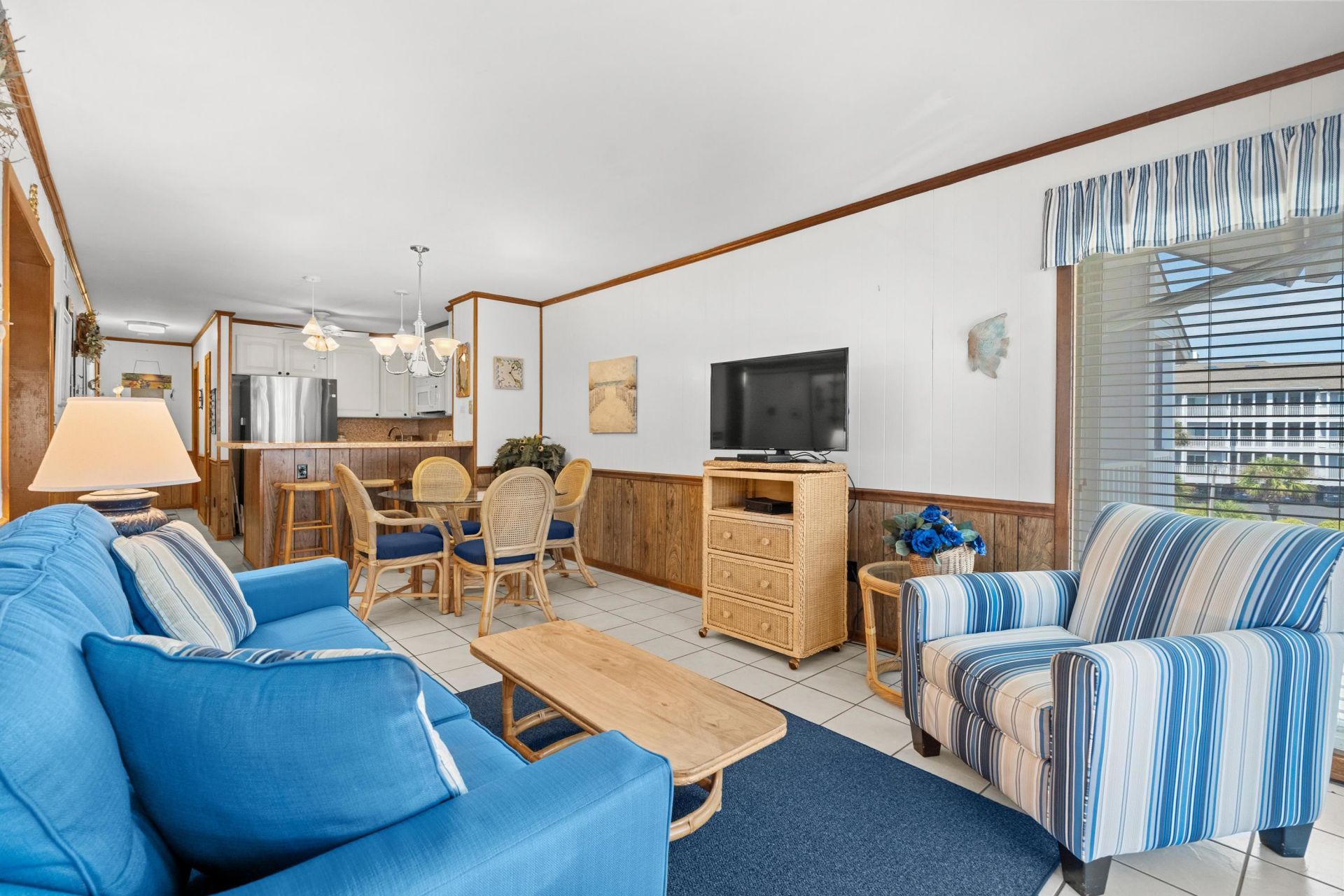 9570 Shore Dr. Photo 11