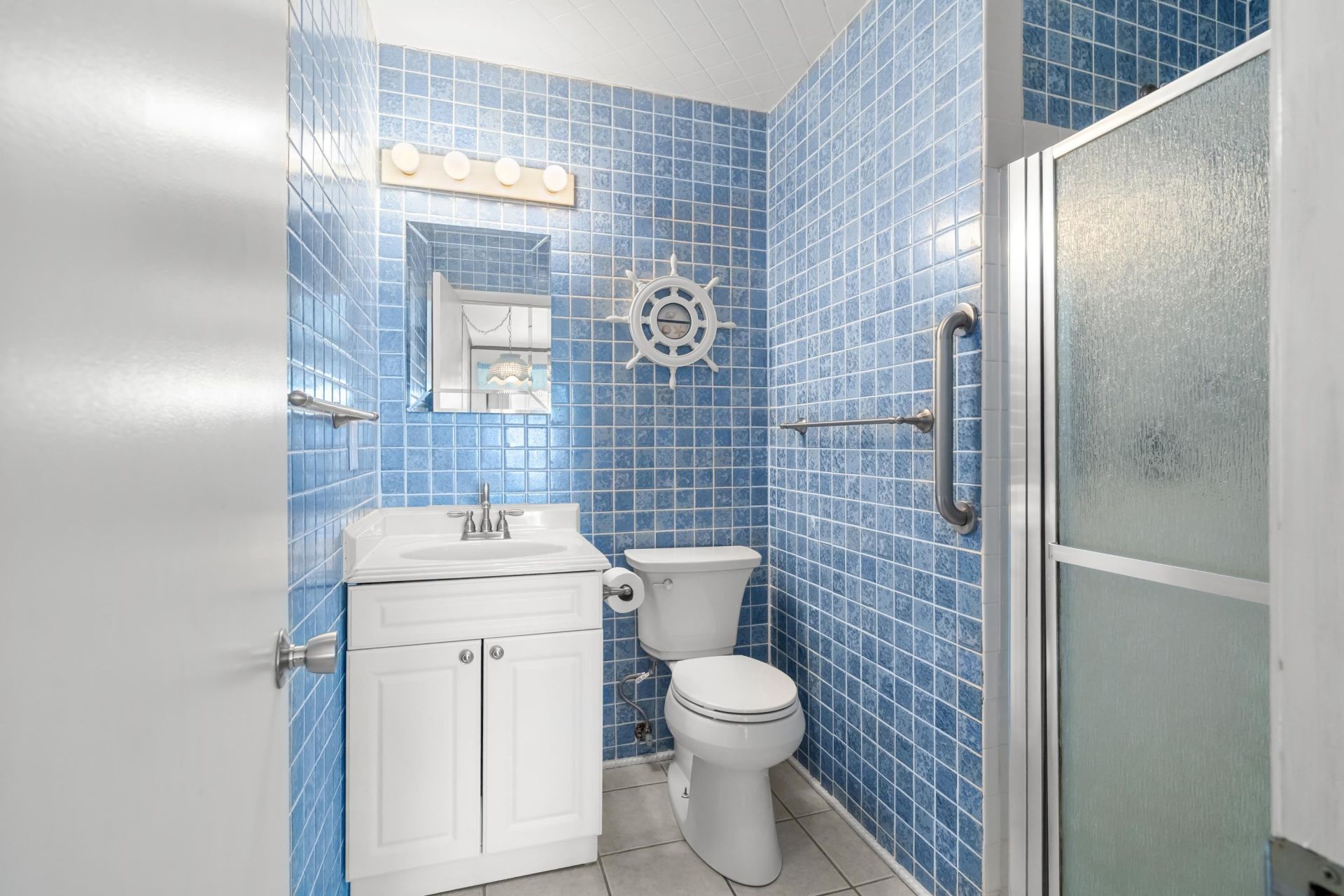 9570 Shore Dr. Photo 18
