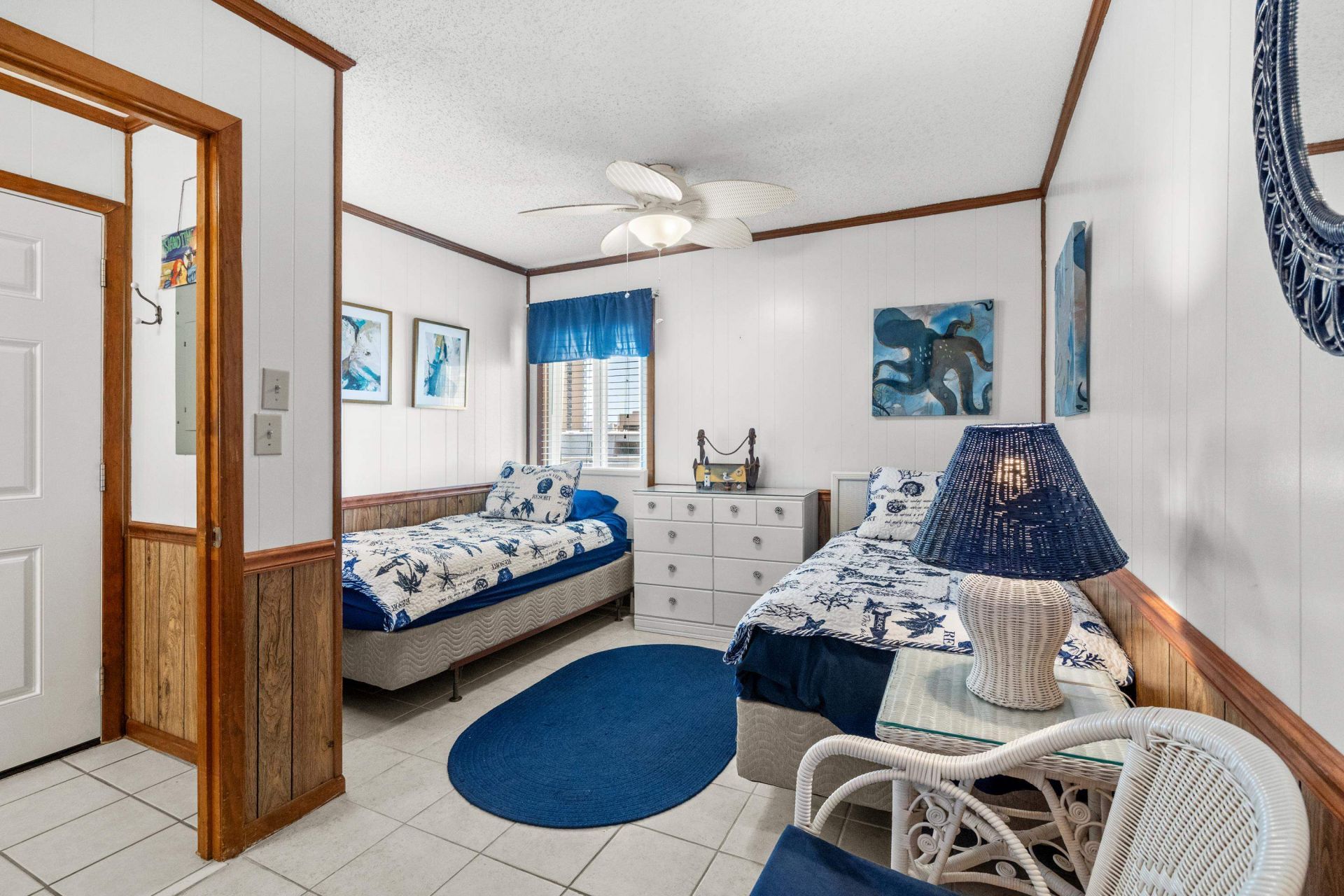 9570 Shore Dr. Photo 19