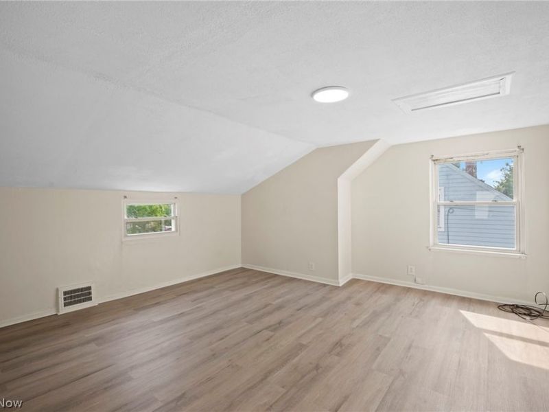 27051 Shirley Avenue , Euclid, OH 44132 Photo 22