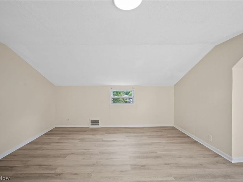 27051 Shirley Avenue , Euclid, OH 44132 Photo 23