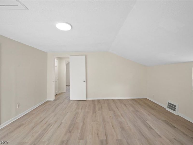 27051 Shirley Avenue , Euclid, OH 44132 Photo 24