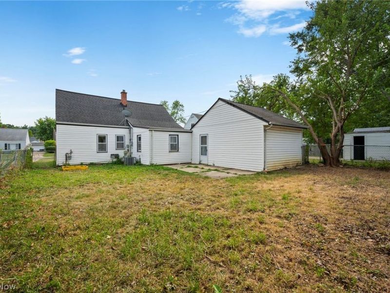 27051 Shirley Avenue , Euclid, OH 44132 Photo 30