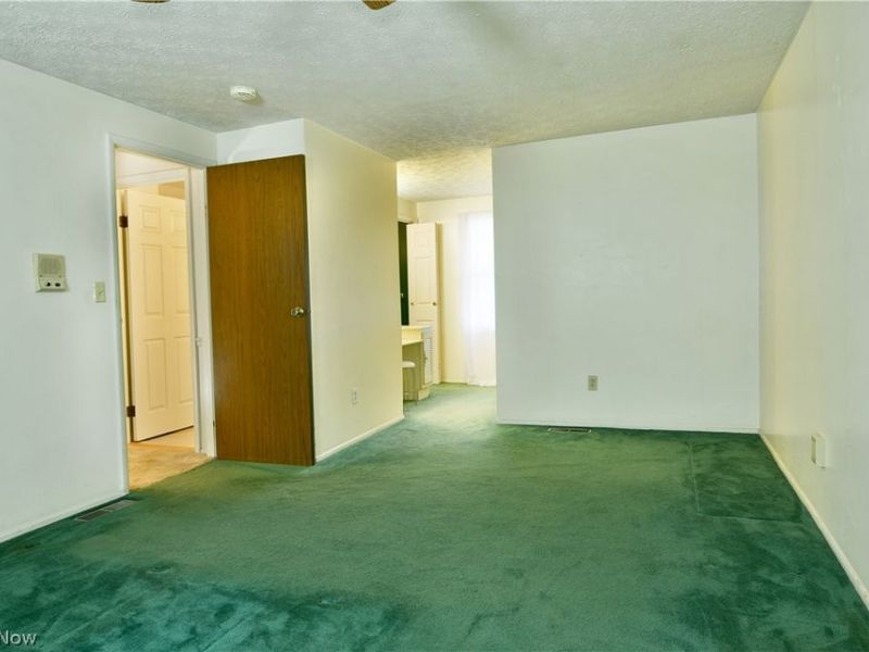 7706 Raglan Drive NE, Warren, OH 44484 Photo 24