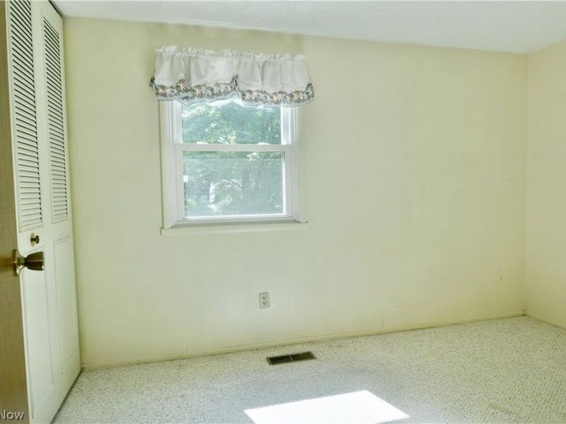 7706 Raglan Drive NE, Warren, OH 44484 Photo 29