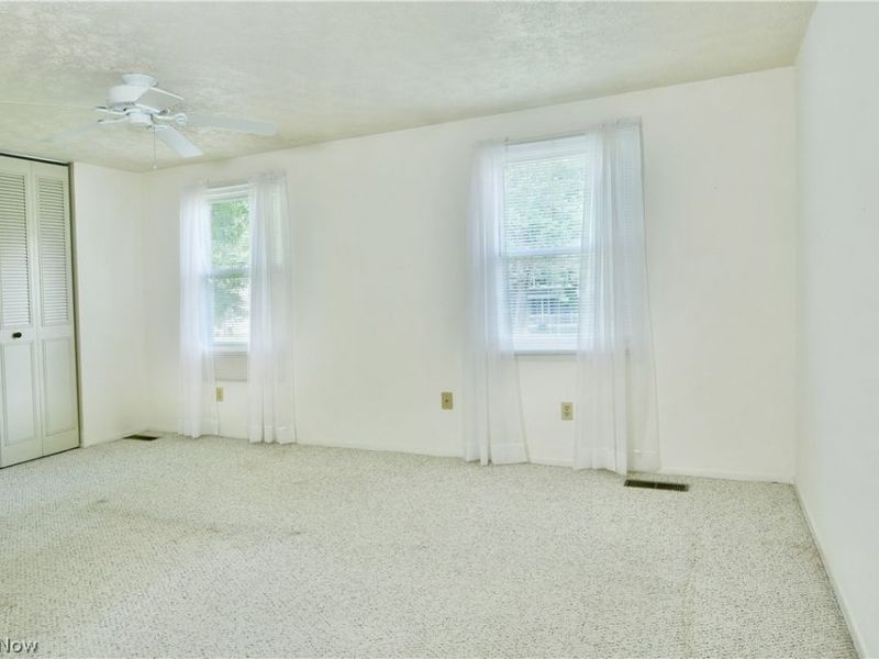 7706 Raglan Drive NE, Warren, OH 44484 Photo 34