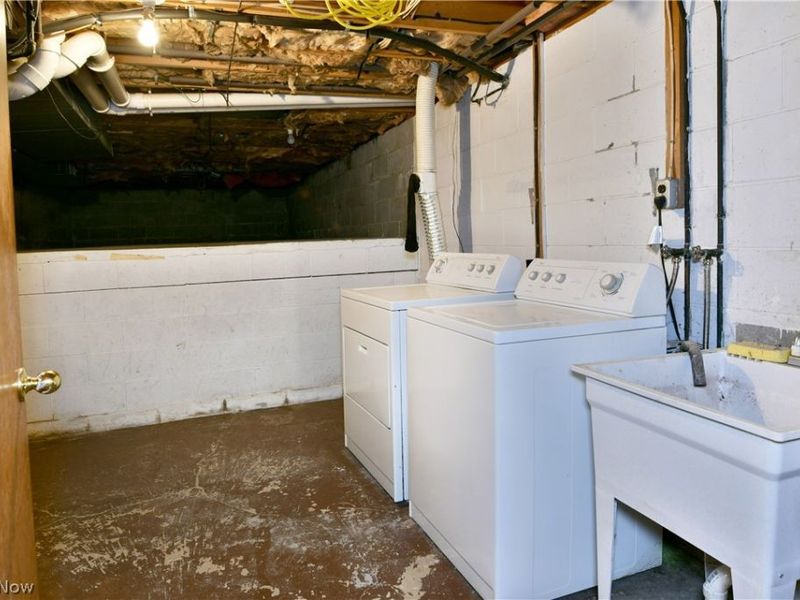 7706 Raglan Drive NE, Warren, OH 44484 Photo 40