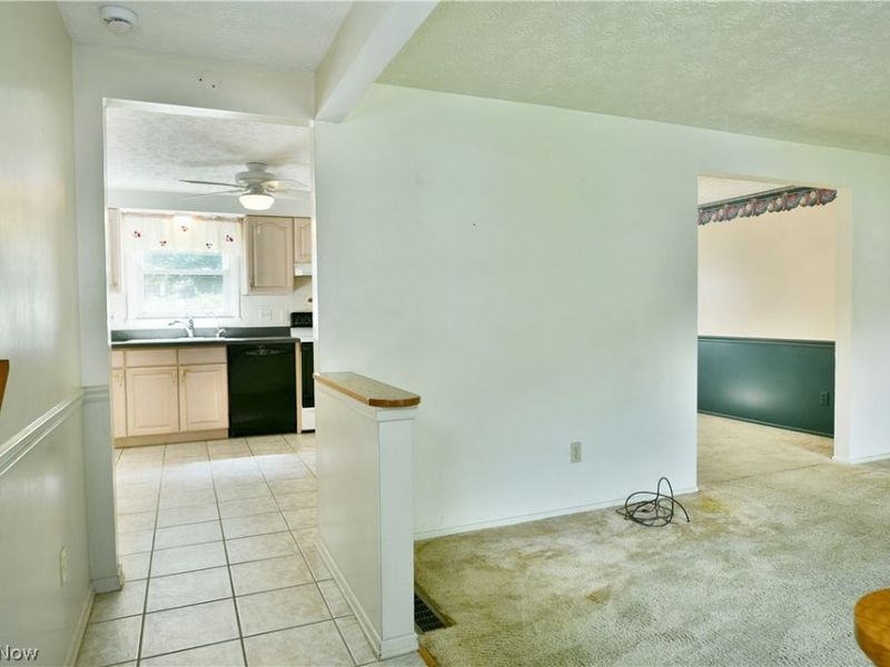 7706 Raglan Drive NE, Warren, OH 44484 Photo 5