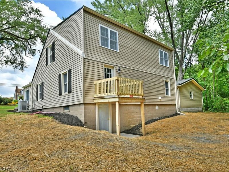 1911 Hubbard Thomas Road, Hubbard, OH 44425 Photo 41