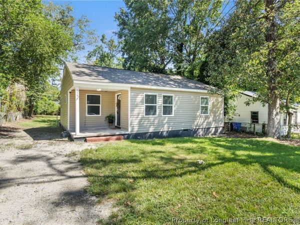 156 Kensington Circle , Fayetteville, NC 28301