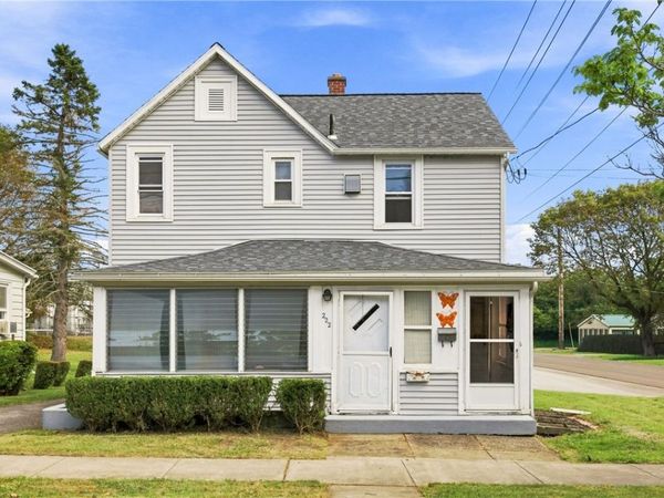 222 N Genesee Street, Geneva, NY 14456