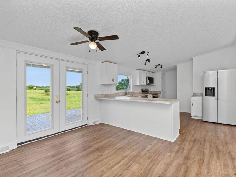 729 Francis Road, Lewis Township, OH 45120 Photo 12