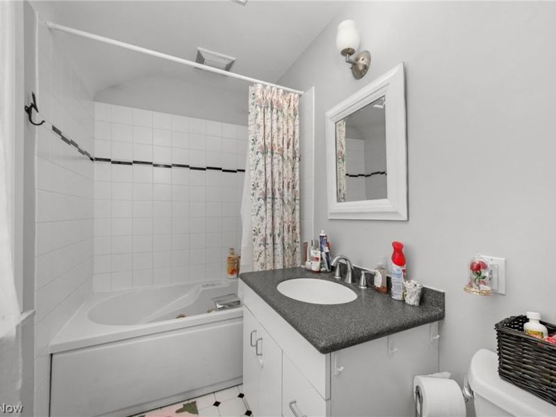 21126 Fairmount Boulevard, Shaker Heights, OH 44118 Photo 30