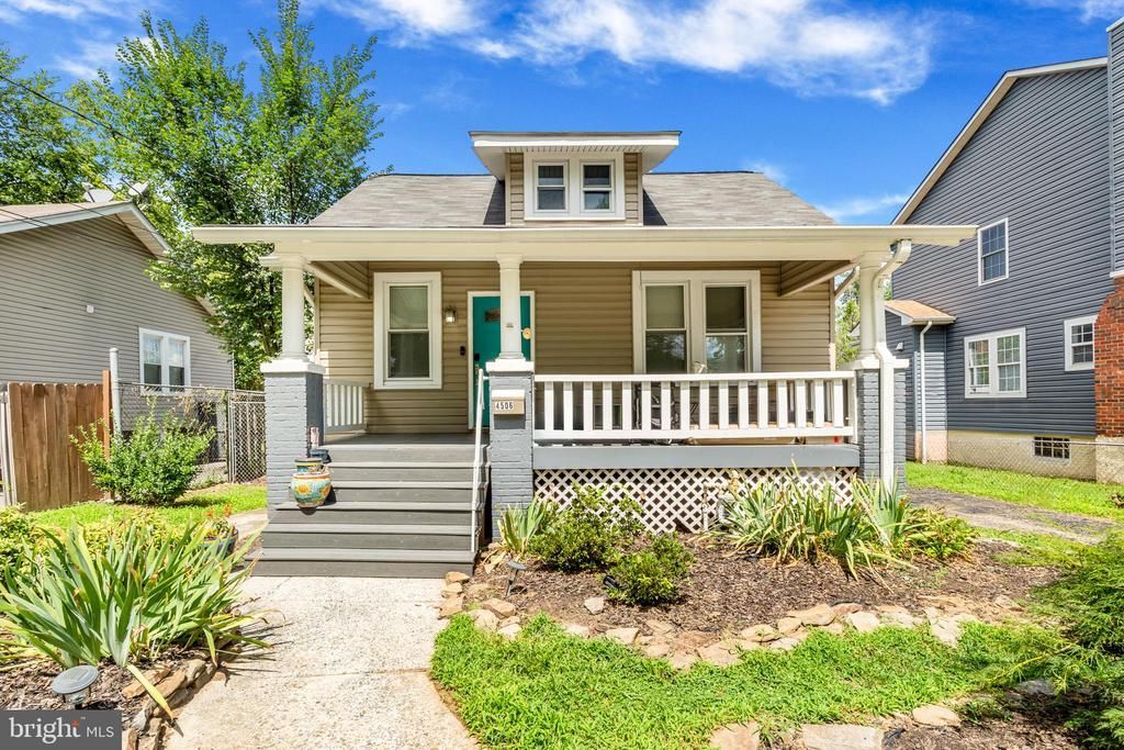 4506 TUCKERMAN STREET , RIVERDALE, MD 20737