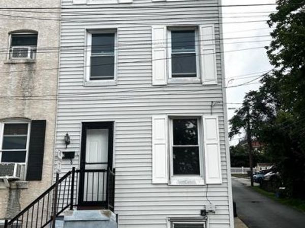 212 WILLIAM STREET, CONSHOHOCKEN, PA 19428