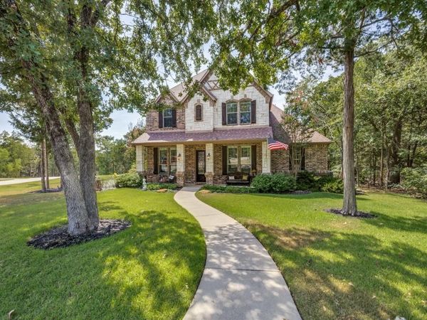 87 Castle Pines Circle, Gordonville, TX 76245