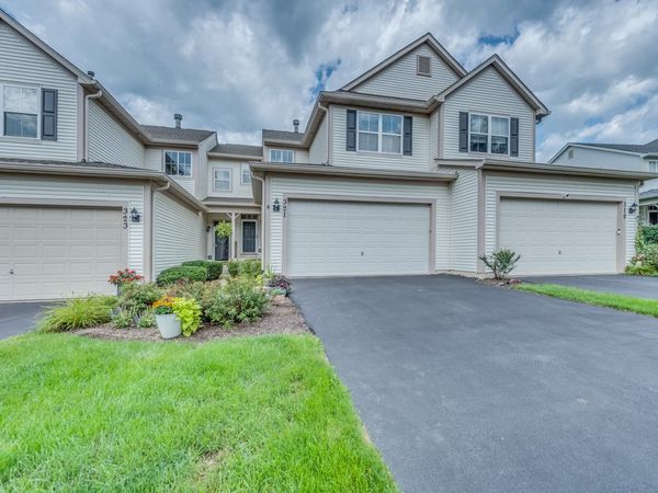 321 Grand Ridge Road , Unit 321, St. Charles, IL 60175