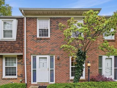 639 Dlyn Street, Columbus, OH 43228